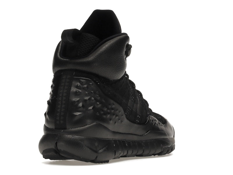Nike Lupinek Flyknit Triple Black