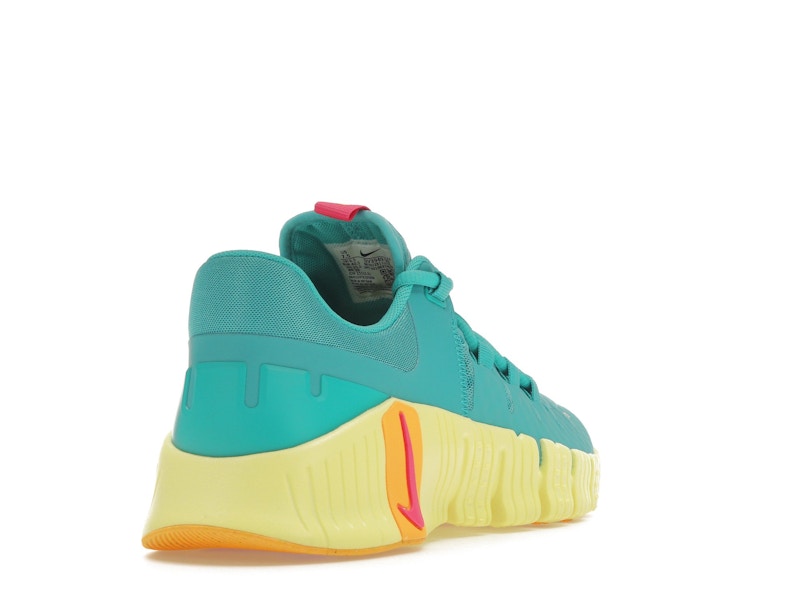Nike Free Metcon 5 Dusty Cactus Fierce Pink