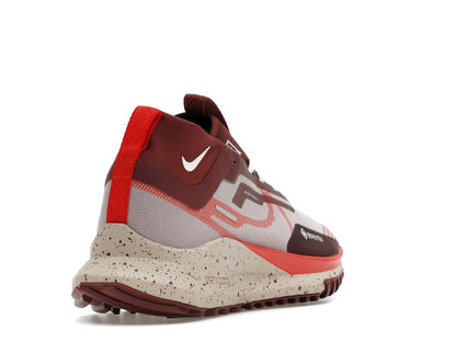 Nike React Pegasus Trail 4 Gore-Tex Diffused Taupe Dark Pony Sail Picante Red (Women's)