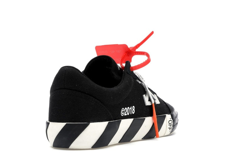 OFF-WHITE  Vulc Low Black