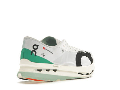On CloudBoom Echo 3 Undyed White Mint