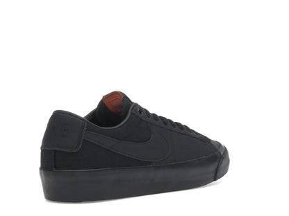 Nike SB Zoom Blazer Low Pro GT ISO Triple Black