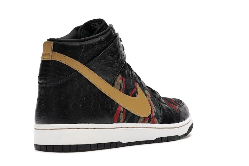 Nike Dunk CMFT Tiger Camo