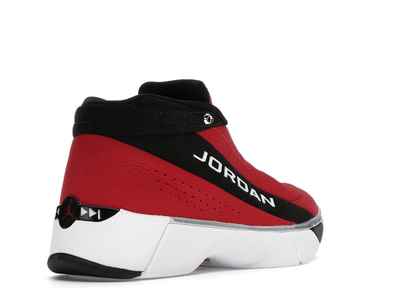 Jordan Team Showcase Gym Red Black