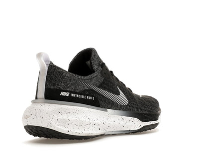 Nike ZoomX Invincible Run 3 Oreo