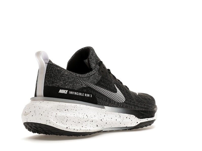 Nike ZoomX Invincible Run 3 Oreo