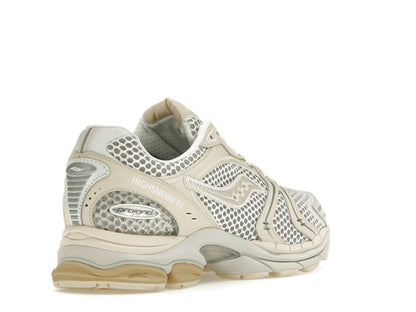 Saucony ProGrid Triumph 4 Highsnobiety Cream