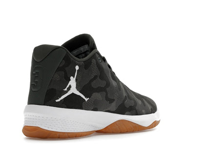 Jordan B.Fly River Rock/White-Dark Stucco