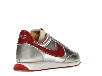 Nike Tailwind Night Track