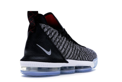 Nike LeBron 16 Oreo