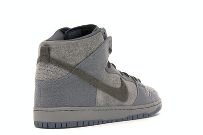 Nike SB Dunk High Tauntaun