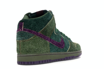 Nike SB Dunk High Skunk 420