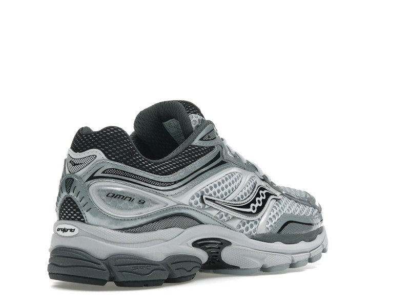 Saucony ProGrid Omni 9 Microchip
