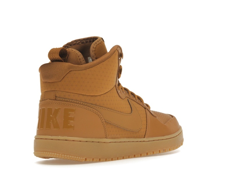 Nike Court Borough Mid Winter Wheat