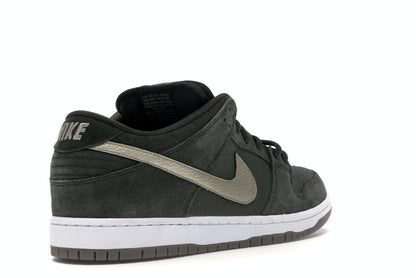 Nike SB Dunk Low Sequoia White Gum