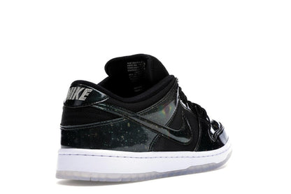 Nike SB Dunk Low 420 Intergalactic