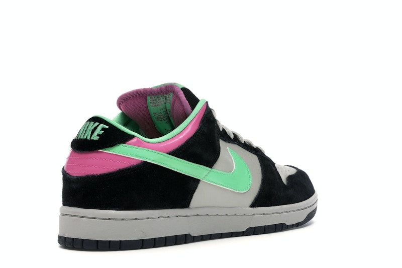 Nike SB Dunk Low Magnet Light Poison Green