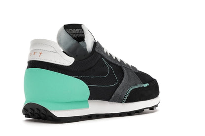 Nike Daybreak Type Black Menta