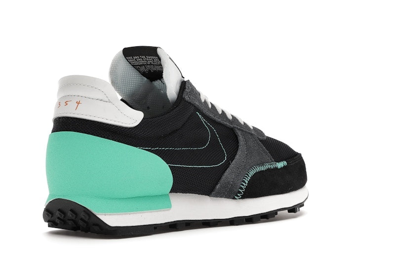 Nike Daybreak Type Black Menta