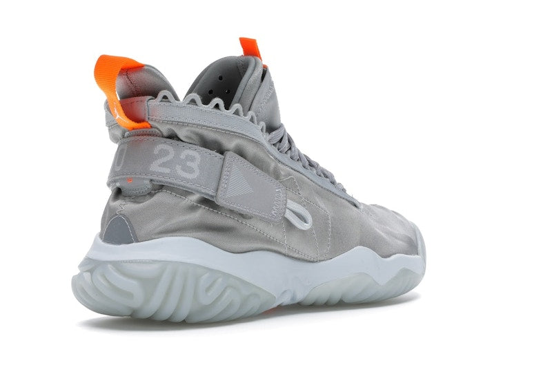 Jordan Proto React Wolf Grey Total Orange