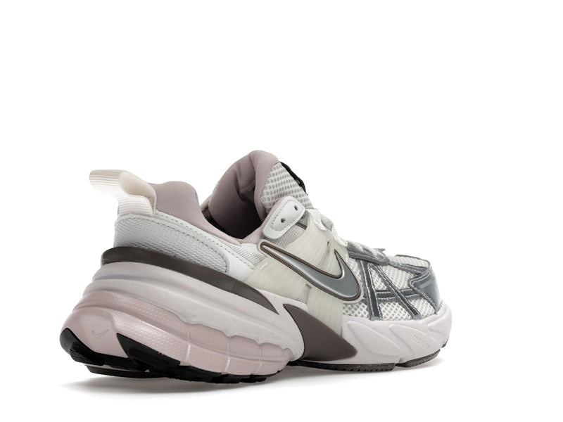 Nike V2K Run Platinum Tint Summit White Cave Stone Metallic Silver (Women's)