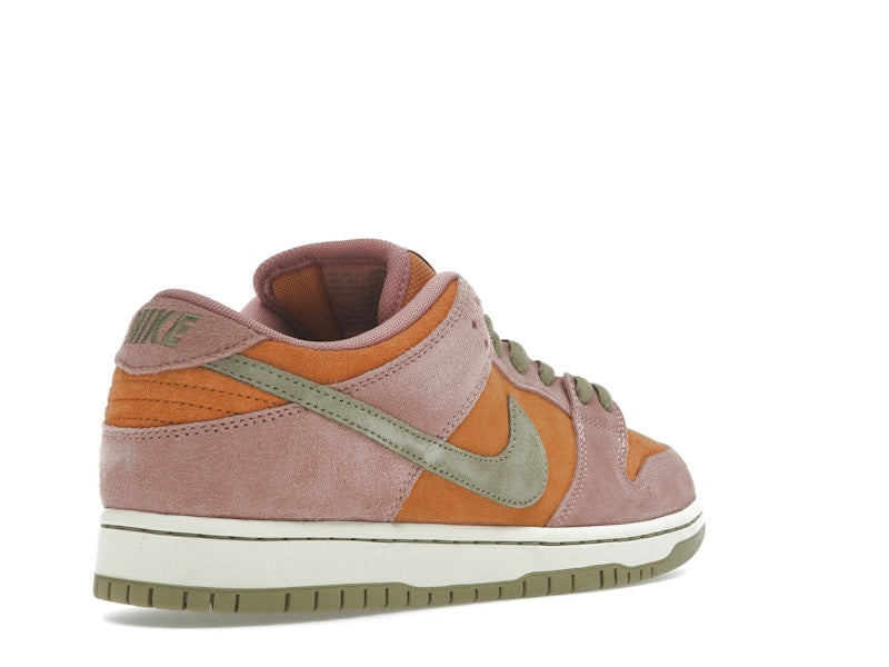 Nike SB Dunk Low Red Stardust