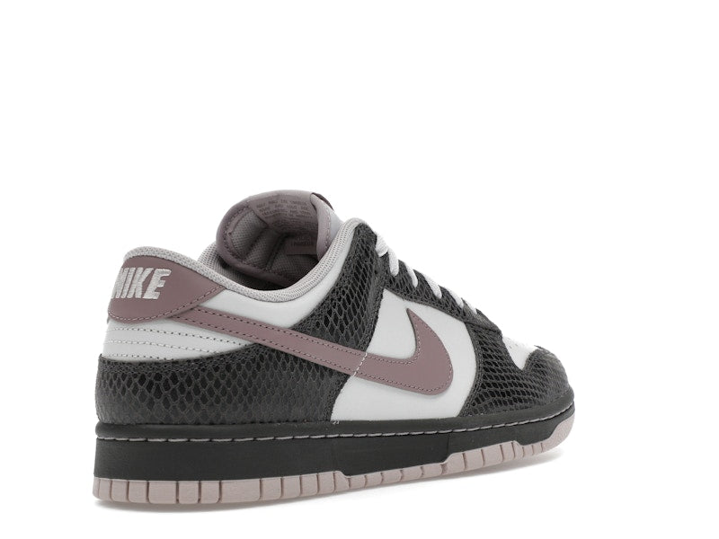 Nike Dunk Low SE Medium Ash Violet Snakeskin