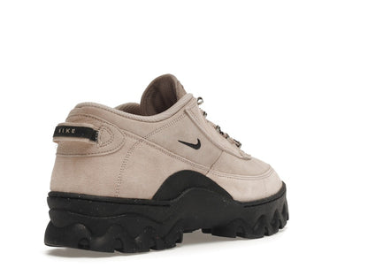 Nike Lahar Low Fossil Stone (Women's)
