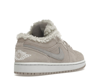 Jordan 1 Low SE Sherpa Fleece (Women's)