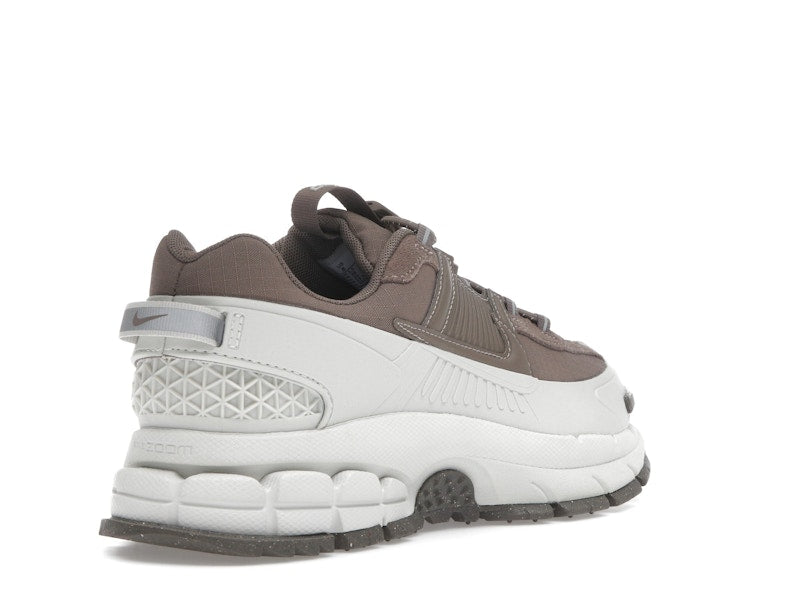 Nike Zoom Vomero 5 Roam Light Bone Mink Brown (Women's)