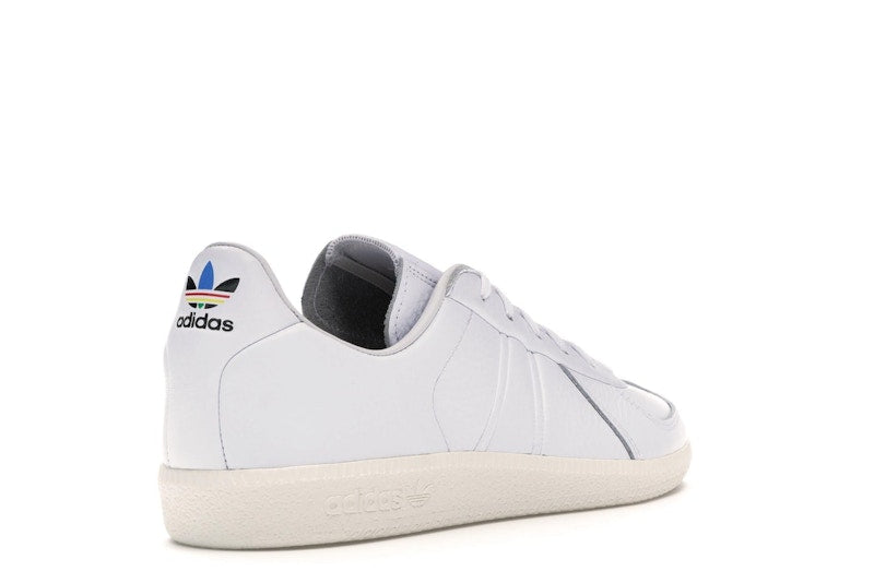 adidas BW Army Oyster Holdings