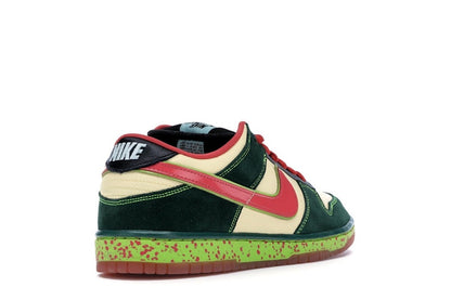Nike SB Dunk Low Mosquito