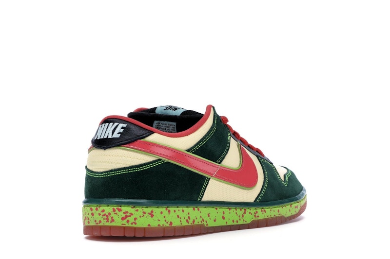 Nike SB Dunk Low Mosquito