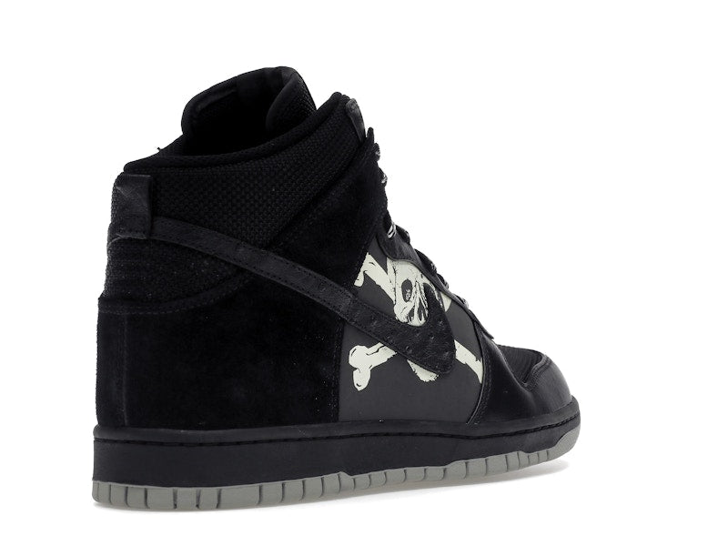 Nike Dunk High St. Pauli