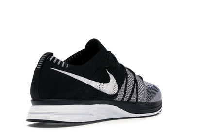 Nike Flyknit Trainer Oreo