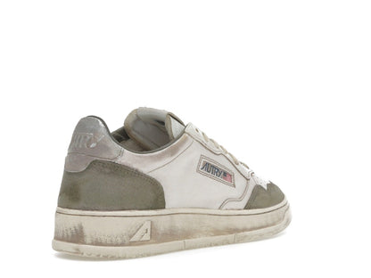 Autry Medalist Low Super Vintage White Silver Lizard