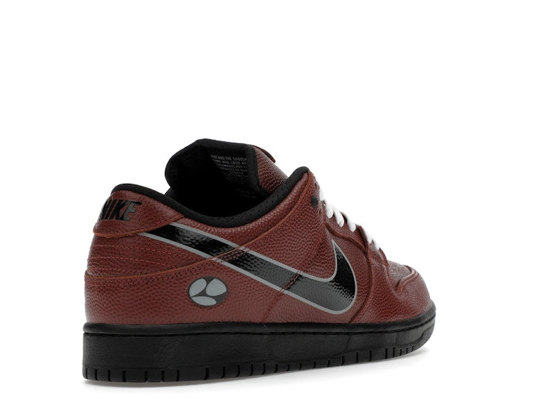 Nike SB Dunk Low Limosine Skateboards