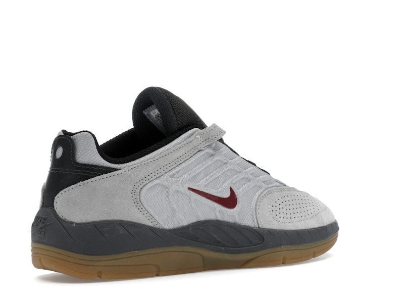 Nike SB Vertebrae Light Smoke Grey Dark Smoke Grey Black Dark Team Red