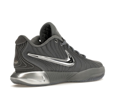 Nike LeBron 21 Resilient