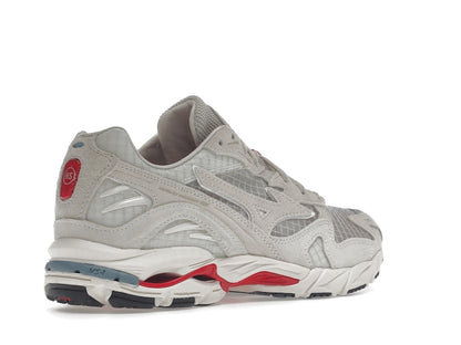 Mizuno Wave Rider 10 Highsnobiety