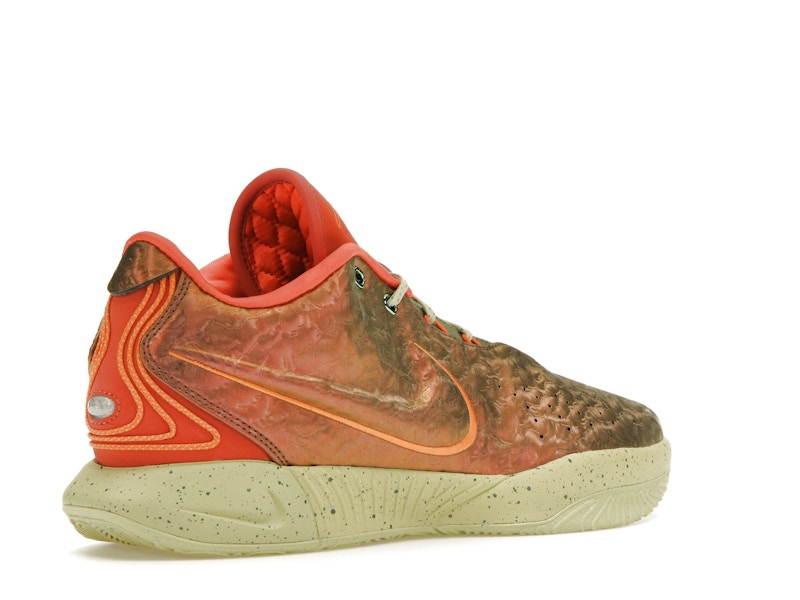 Nike LeBron 21 Queen Conch
