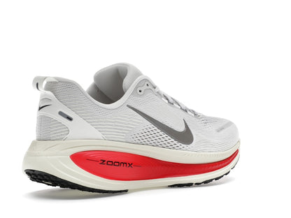 Nike Vomero 18 Platinum Tint Siren Red Light Smoke Grey Metallic Pewter