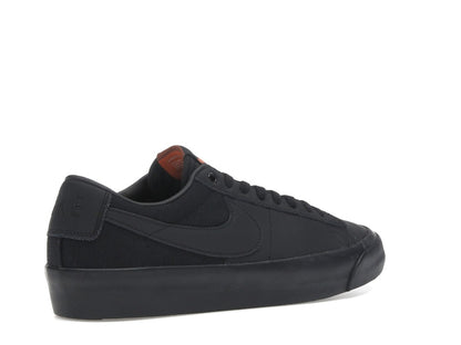 Nike SB Zoom Blazer Low Pro GT ISO Triple Black