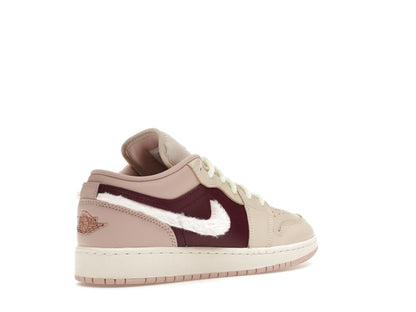 Jordan 1 Low SE Fur Swoosh (GS)