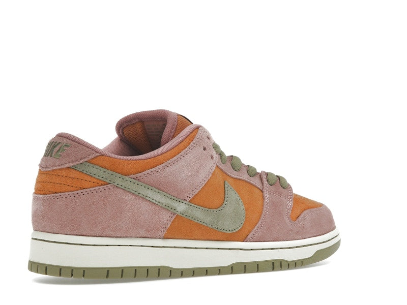 Nike SB Dunk Low Red Stardust