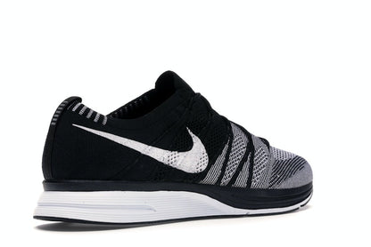 Nike Flyknit Trainer Oreo