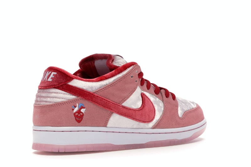 Nike SB Dunk Low StrangeLove Skateboards