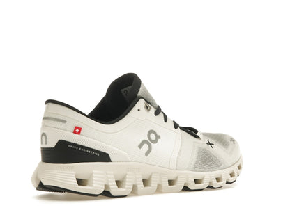 On Running Cloud X 3 White Black (Women's)
