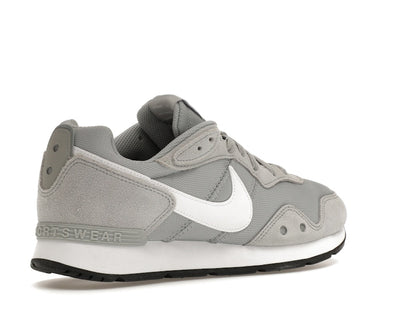 Nike Venture Runner Wide Light Smoke Grey