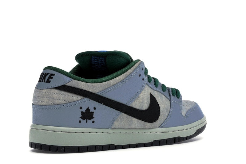 Nike SB Dunk Low Maple Leaf Central Park